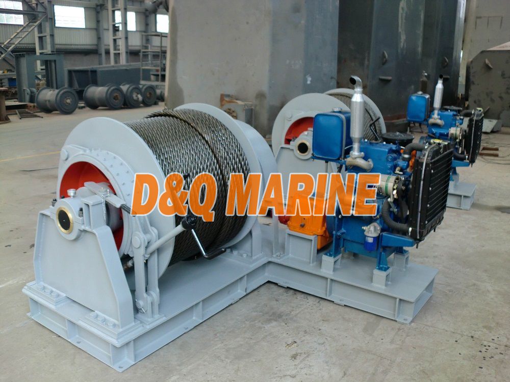 /photo/Diesel-anchor-windlass-1.jpg