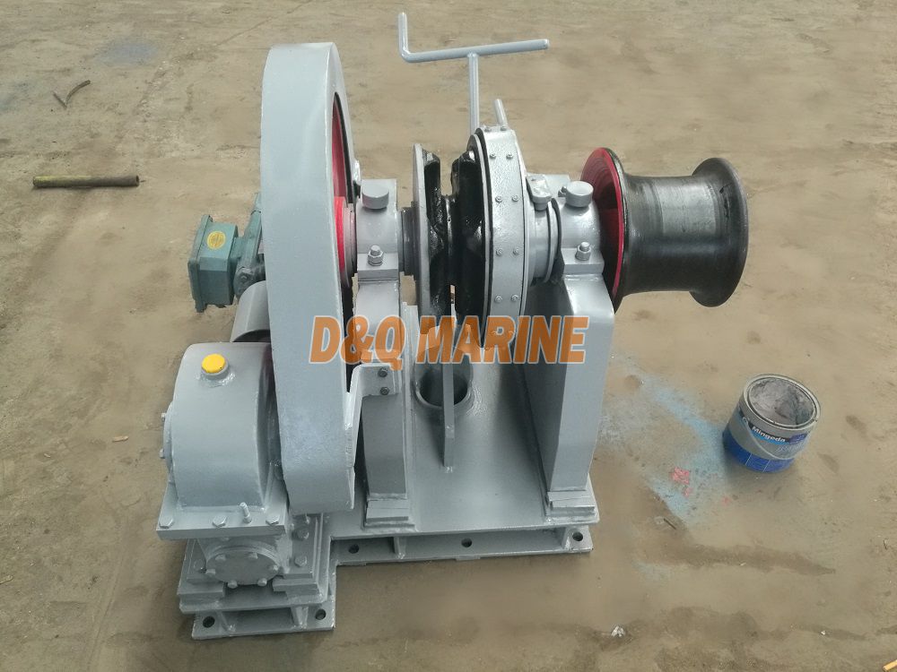 Electric anchor windlass