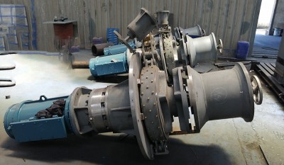 28mm Electric anchor capstan thumbnail 1