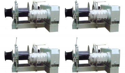 34mm Single electric combinded windlass thumbnail 1