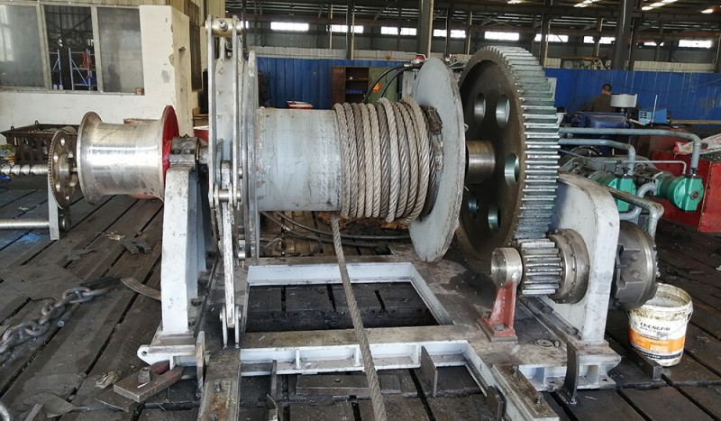 35T Hydraulic diesel engine driven mooring winch - Image 1