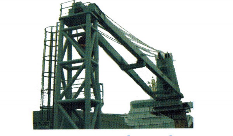 40T Cargo crane(wire luffing crane) - Image 1