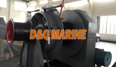 Electric mooring winch with 60kn pull thumbnail 1