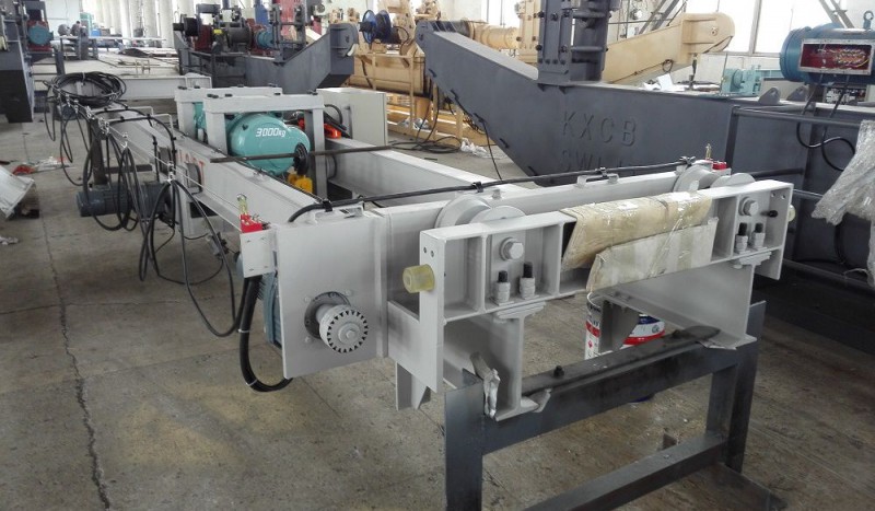 Engine room crane - Image 1