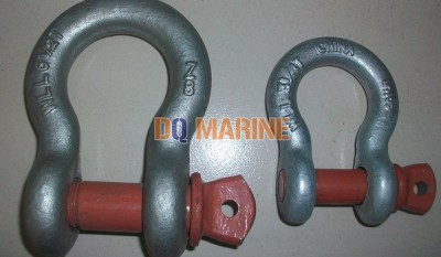 European Type Large Bow Shackles thumbnail 1