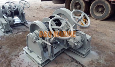 Friction winch thumbnail 1