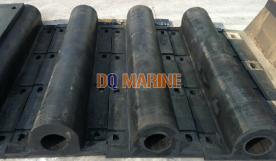 GD Type Rubber Fender thumbnail 1