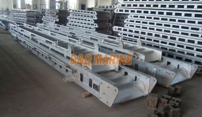 Telescopic Accommodation Ladder thumbnail 1