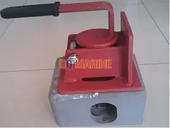 Trailer Twist Lock