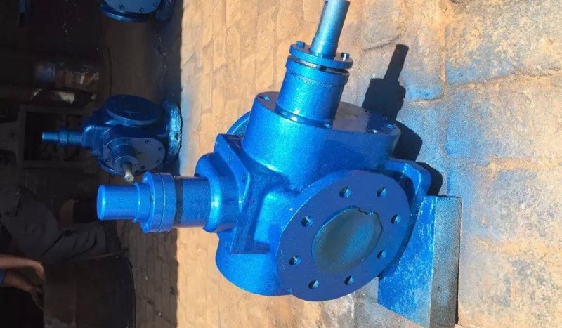 YCB gear pump - Image 1